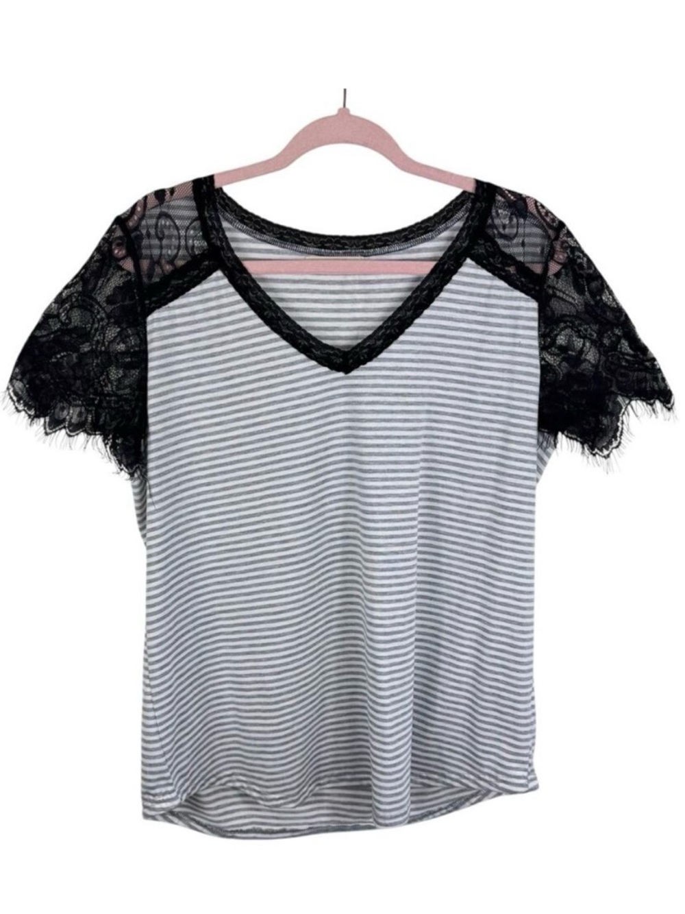MAZIK Black Lace Trim Gray Striped Lightweight V-Neck T-Shirt Size L